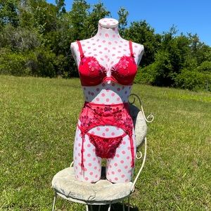 Victoria’s Secret 3-Piece Set